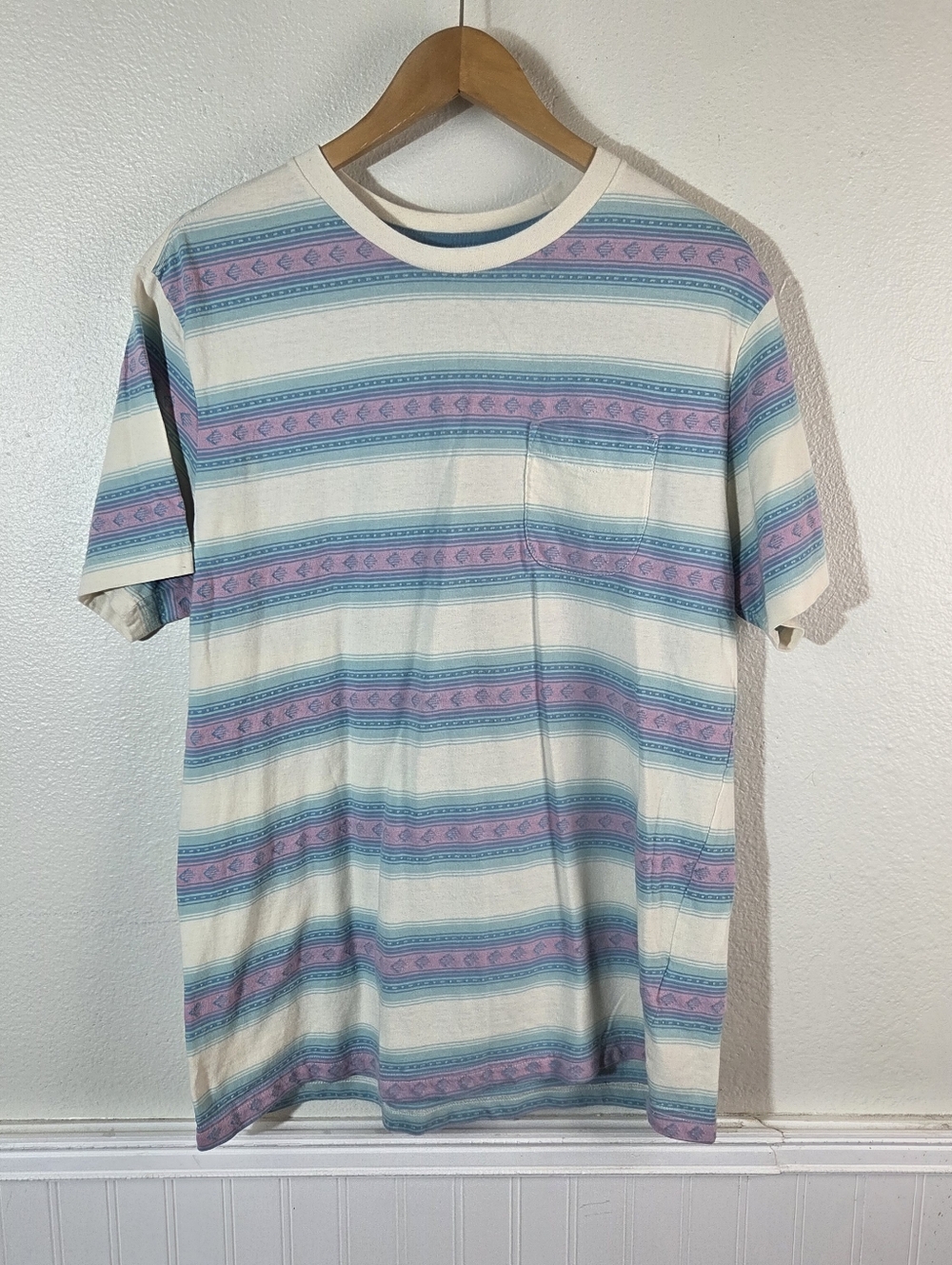 Y2K O’Neill Surf Stripe Pocket T Shirt Mens L 90s Pastel Skate Beach Cotton